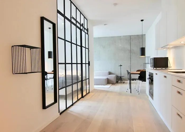 Cool 1-Bed W New Yorker Vibes With Private Terrace